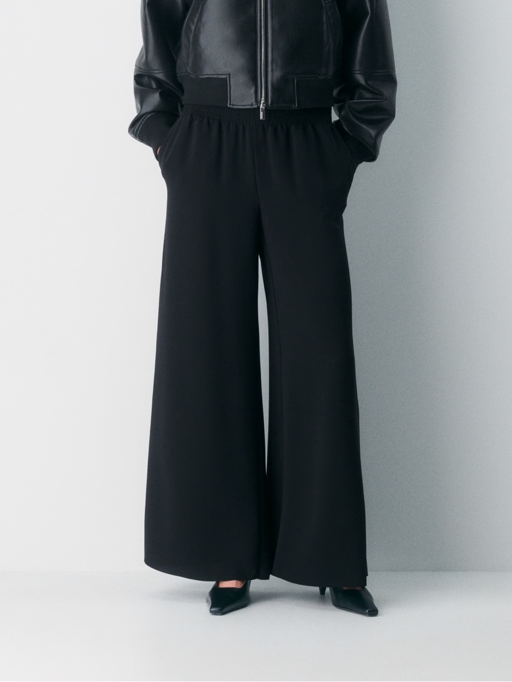 Babaton Aritzia Parker Palazzo Pants Studio Drape Mid-Rise Matte Satin Pull-On